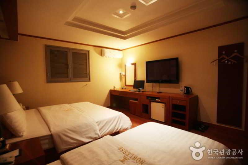 Hotel Noblesse, Yeoksam Seul Exterior foto