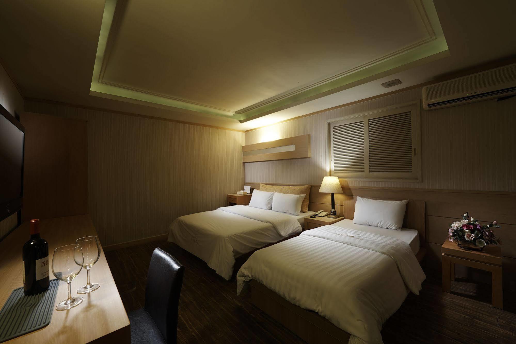 Hotel Noblesse, Yeoksam Seul Exterior foto