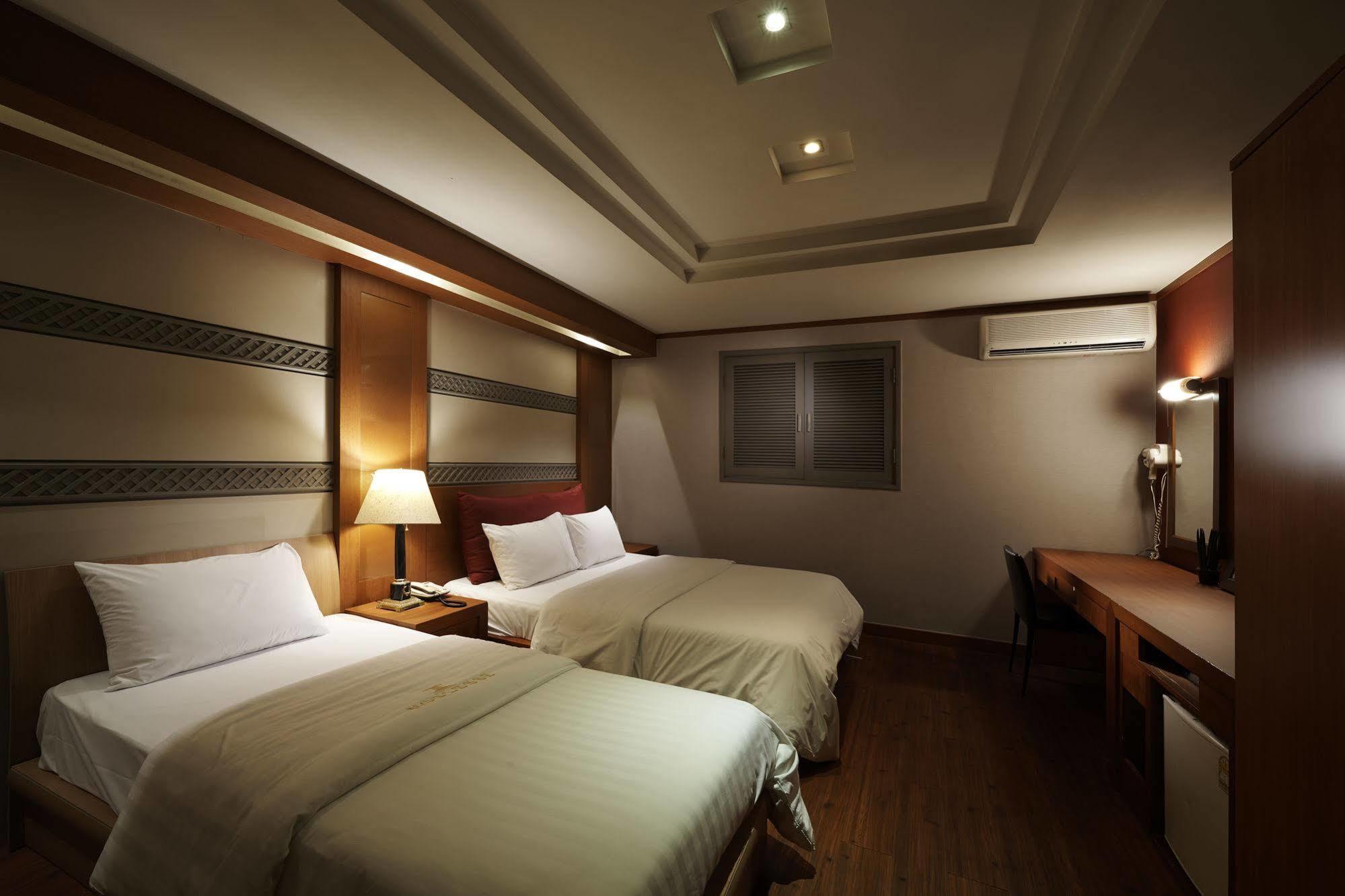 Hotel Noblesse, Yeoksam Seul Exterior foto