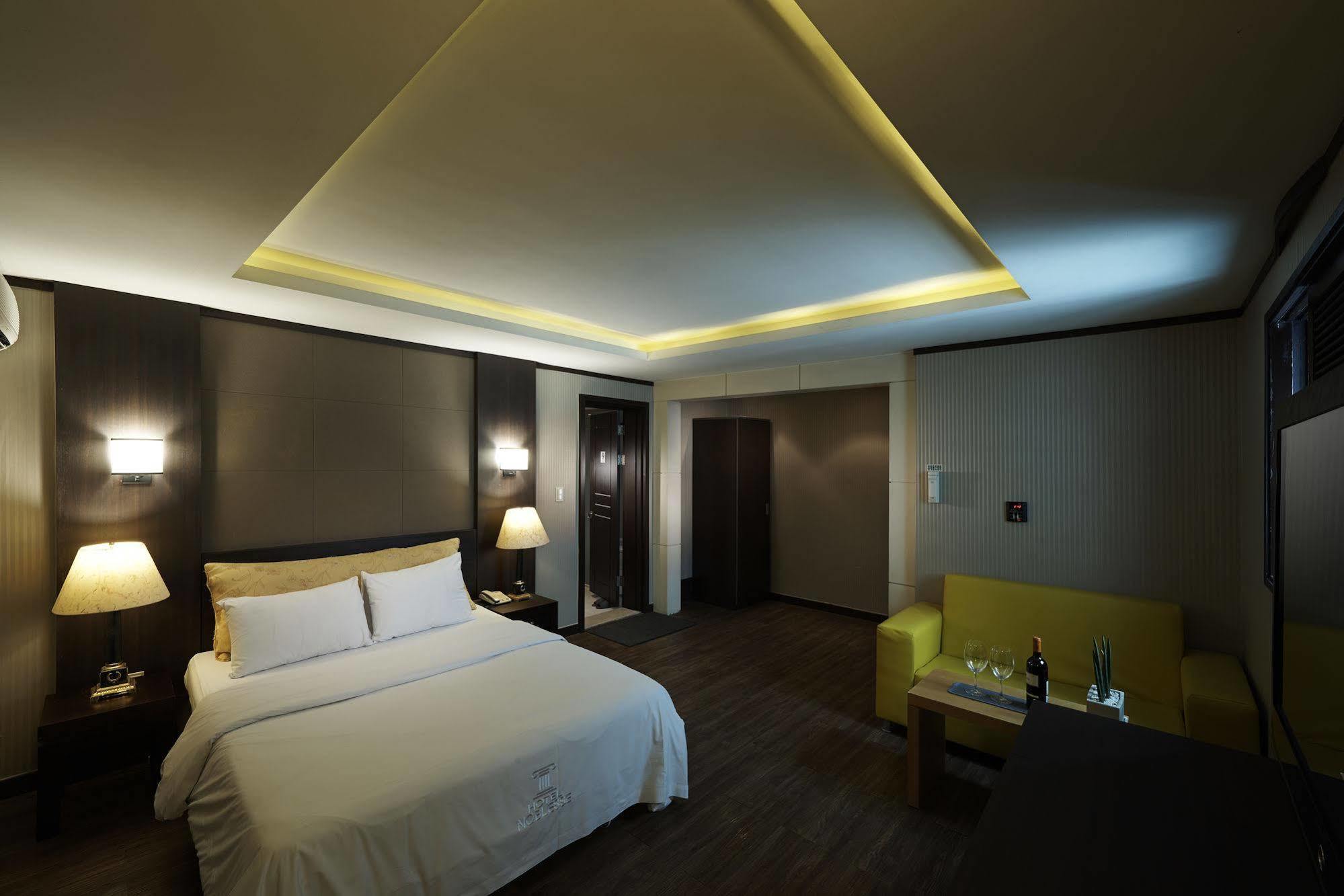 Hotel Noblesse, Yeoksam Seul Exterior foto